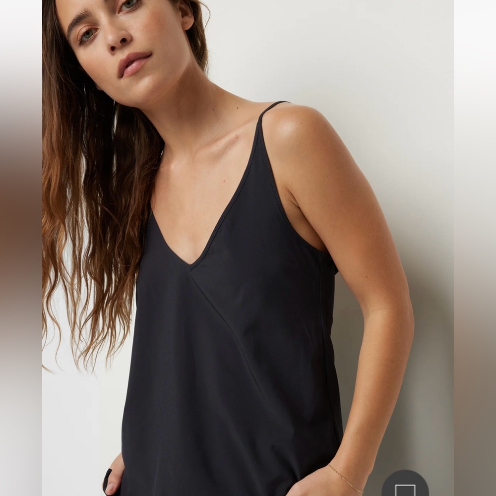 Women’s Vuori Villa Cami~size Medium
